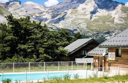 La Joue du Loup Apartment | Residence La Crête Du Berger - 2 rooms 6 people - The shepherd's crest