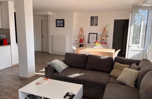 Bischheim Apartment | Residence Le Canal Strasbourg - Moderne avec Parking