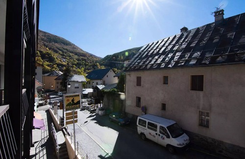 Valloire Apartment | Residence Le Caribou - 2 Rooms for 6 People