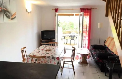 Port-la-Nouvelle Villa | Residence Le Lagon Bleu - House T3 air-conditioned 6 beds with beautiful terrace without vis-à-vis