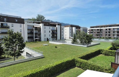 Aix-les-Bains Apartment | Residence Les Aiguieres - Ideally located on the shores of the lake, nice 3 rooms!