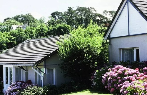 Trevou-Treguignec Apartment | Residence Les Terrasses de la Plage - Apartment Duplex Sea View 6/7 People