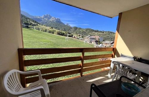 Le Sauze Apartment | Residence Les Seolanes - 2 Rooms for 4 People