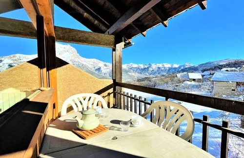 Puy-Saint-Vincent Apartment | Residence Les Soldanelles - APARTMENT 6 persons WITH IMPRENABLE VIEW