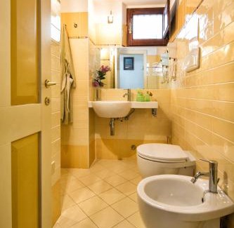 Rasiglia Apartment | Residence Menotre