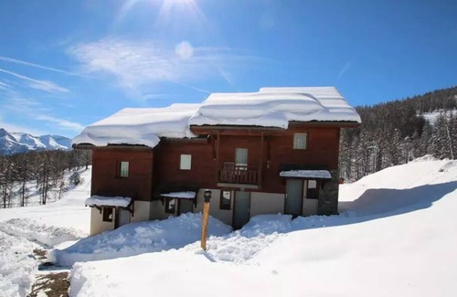 Puy-Saint-Vincent Ski Chalet | Residence Parc Aux Etoiles - CH12PAE - DUPLEX CHALET 2 CHAMBRES, BORD DE PISTE