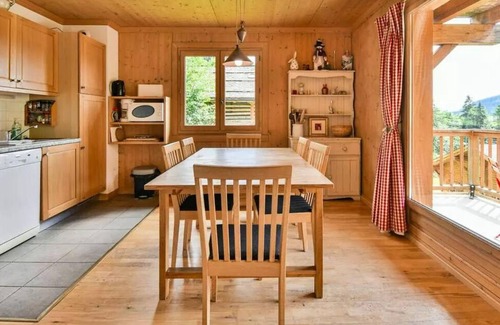 Le Chinaillon Apartment | Residence Refuge Des Outalays B - Refuge B3, beautiful apartment nestled in the heart of the mountains, at the foot of the slopes