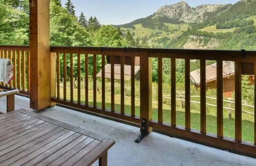 Le Chinaillon Apartment | Residence Refuge Des Outalays F - Refuge F5, Beautiful apartment, 50m from the ski slopes!