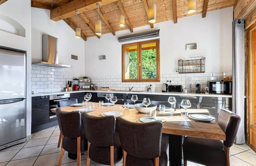 Villarabout Ski Chalet | Residence Roc De La Lune - Chalets for 10 People