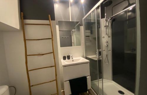 Santa-Lucia-di-Moriani Apartment | Residence Santa Lucia, studio avec piscine , vue mer et pied dans l'eau , Moriani-Plage