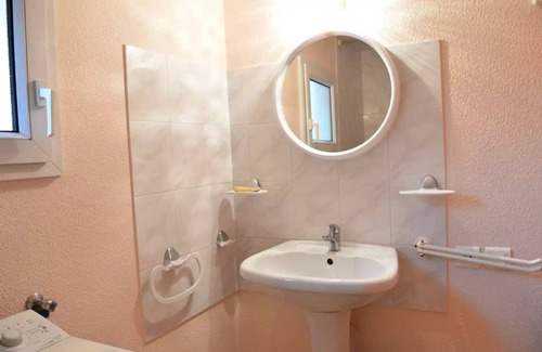 Saint-Pierre-la-Mer Villa | Residence Sp000-04b-saint Pierre La Mer - But 3 rooms 6 beds SAINT PIERRE LA MER