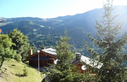 Meribel Apartment | Residence Trois Marches Bat C - Nice renovated apartment with a beautiful view, close to the chairlift of the plusl and the bus stop