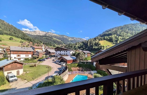 Areches Apartment | Residence Val Blanc 2 - Apartment 6 people - Village centre near ski lifts