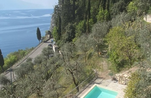 Limone sul Garda Apartment | Residence Villa Gianna Two-room apartment with lake view for 2 people