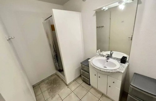 Port-la-Nouvelle Apartment | RESIDENCE WITH LIFT: T2 CABIN WITH TERRACE sleeps 6