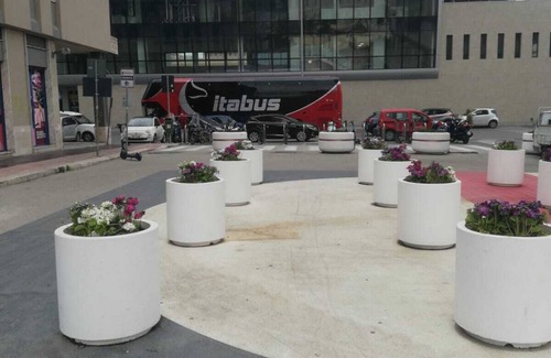 Municipio 2 Apartment | Residences Sorrentino 12 people -central station Bari