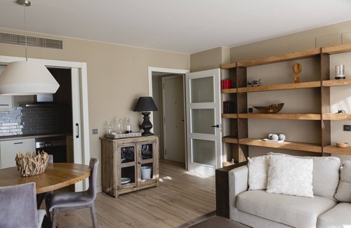 Torroella de Montgri Apartment | RESIDENCIAL GOLF 28 2.-1