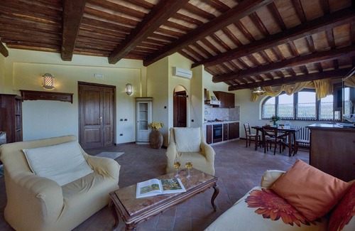 Acqua Loreto Villa | Residenza Collefiorito 26, Emma Villas