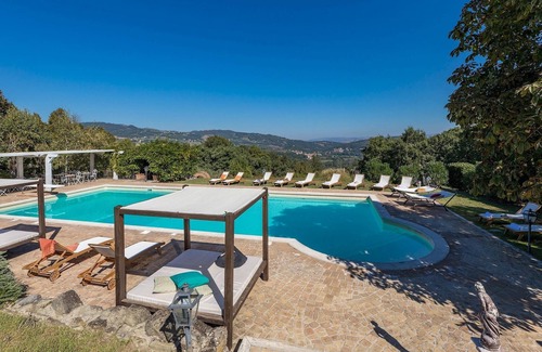 Acqua Loreto Villa | Residenza Collefiorito 26, Emma Villas