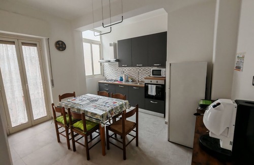 Old Town Apartment | Residenza Missori: Comfort within walking distance of Duomo and Mercato Storico, free park.