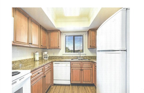 Biggar Resort | Resort, 2 bdrm 2 bath, Sleeps 6. 1 block from Beach, Google it.