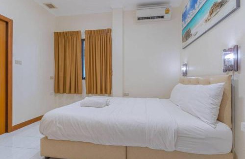 Pratumnak Hill Villa | Resort 6-3BR Huge Pool, BBQ, 300m-Beach, 8 mins to Walking Street