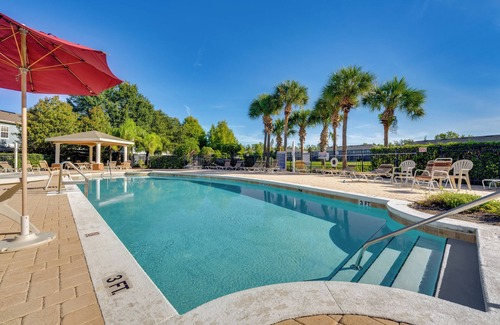 Kissimmee House | Resort Amenities, Screened Lanai: Kissimmee Escape