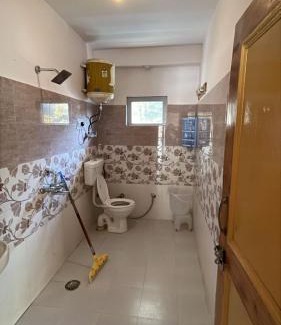 Khattalwada Hotel | Resort Apple County by Himalayan Hotels- Mountain View, Parking & Garden