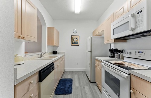 Windsor Palms Apartment | Resort Condo 3BR - Pool, Balcony, Near Disney