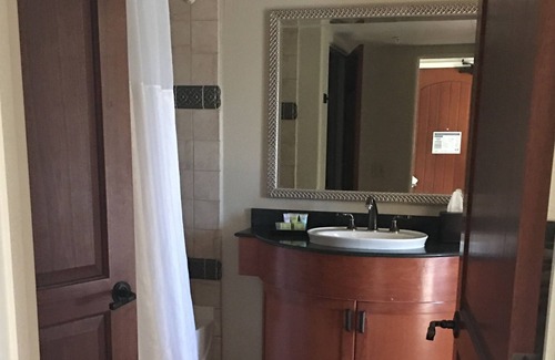 Peoria Villa | Resort condo