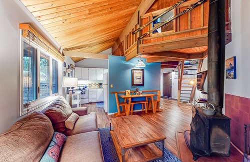 Whitefish Condo | Resort condo with in/outdoor pools, beach, fishing pond, dock, sauna, & tennis