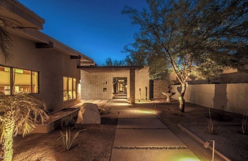 Residential Estates House | Resort-like 3 Bedroom with Casita with Amazing Pool, Yard, & 2 Large Driveways