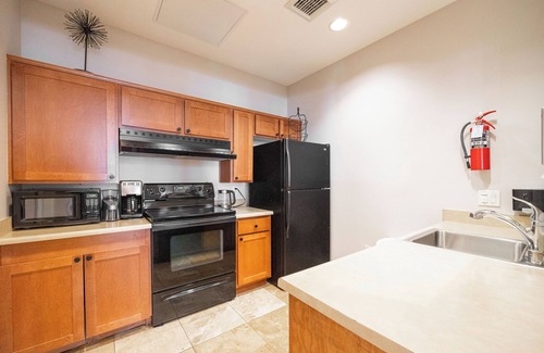 Bankers Hill Apartment | Resort like amenities, just one block from Balboa Park