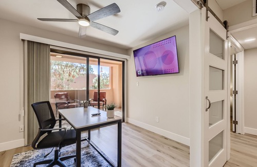 Paradise Valley Village Condo | Resort Like Condo in the Prestigious Paradise Valley Area