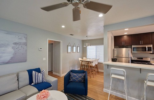 Downtown Hollywood House | RESORT LIKE HOME IN HOLLYWOOD BEACH W/HTD. POOL & HOT TUB & TROPICAL GRDN!