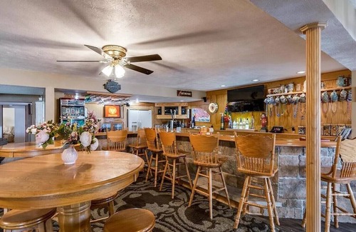 Dorsey House | RESORT LIVING 30 MINUTES FROM THE ARCH! GORGEOUS WATERFRONT HOME AWAITS!