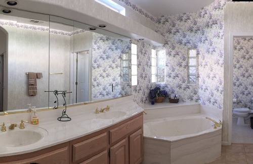 Saddlebrooke House | Resort Living & Beautiful Views At This Saddlebrooke Home