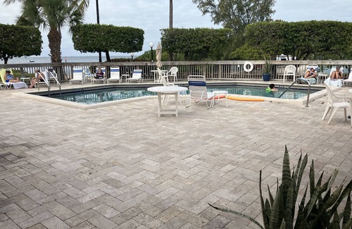 Anglers Park Condo | Resort, New Remodel, Partial Bay View, Sleeps 6, with Boat Slip, Dock, Boardwalk
