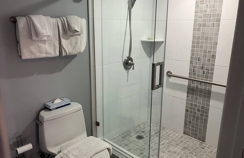 Anglers Park Condo | Resort, New Remodel, Partial Bay View, Sleeps 6, with Boat Slip, Dock, Boardwalk
