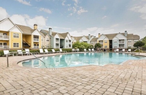 Jacksonville Condo | Resort-style 1 bedroom apartment