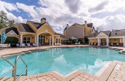 Jacksonville Condo | Resort-style 1 bedroom apartment