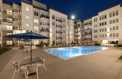 The Galleria Apartment | Resort Style apartments near Galleria