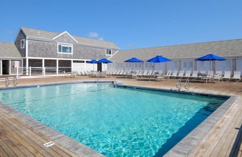 West Harwich Condo | Resort-Style Condo with Water Views, Private Beach-Ideal for Long Stays!