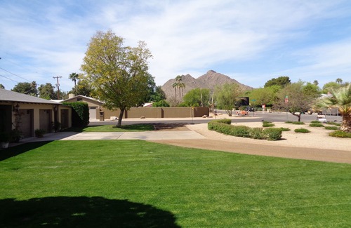 South Scottsdale House | Resort-style home! Cozy, multi-million dollar neighborhood. MINUTES TO OLD TOWN!