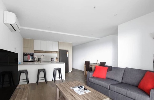 Moonee Ponds Apartment | Resort Style Living @ the Heart of Moonee Ponds