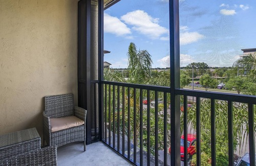 Deerwood Apartment | Resort Style Modern Day