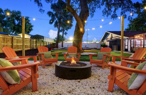 Largo House | Resort-Style Oasis Pool Mini Golf Playground