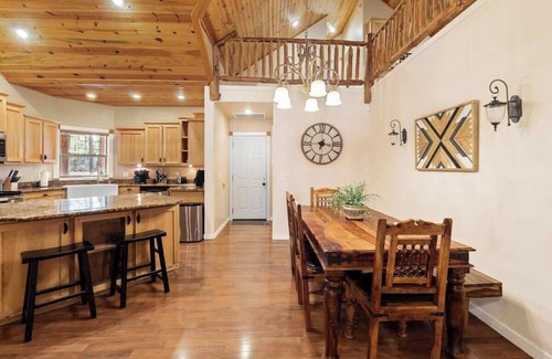 Pinetop House | Resort Style Pine Top Cabin | Deck Views | Sleeps