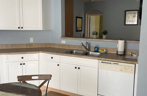 Palm Beach Gardens Condo | Resort Style Vacation Condo with keyless entry