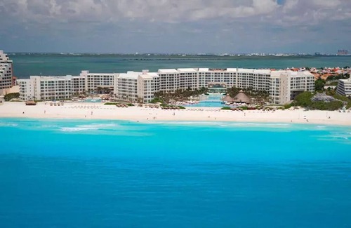 Zona Hotelera Condo | Resort Vacation, Shopping, Relaxing, direct, Ocean access